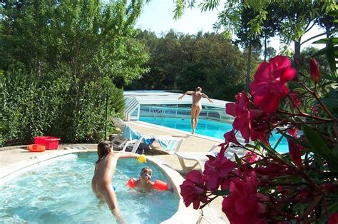 piscine naturiste angers|Natanjou